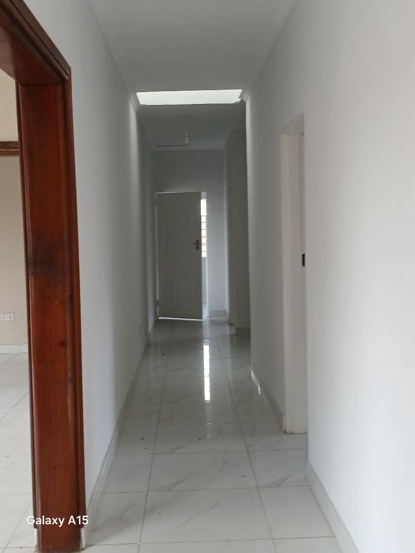 More photo 1